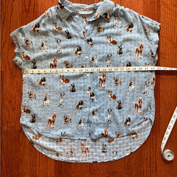 Jane + Delancey -women’s Blue, Dog Print Button-Up Shirt, short sleeve, size Med - Picture 9 of 10
